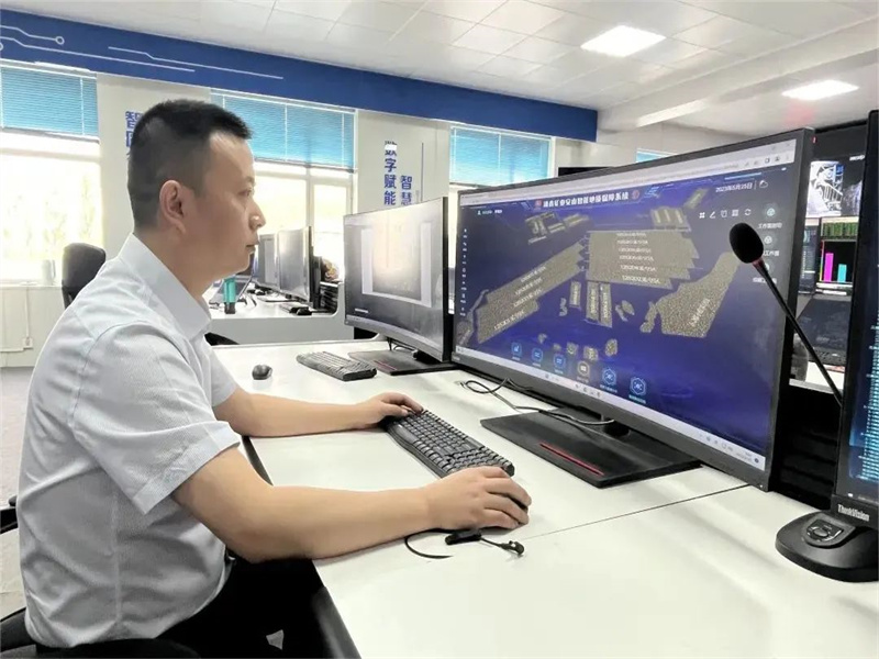 榆北涌鑫公司：科技賦能“透明地質(zhì)” 智慧礦山建設(shè)再提速.jpg